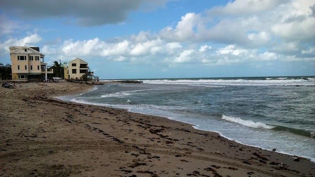 Bathtub Reef Beach